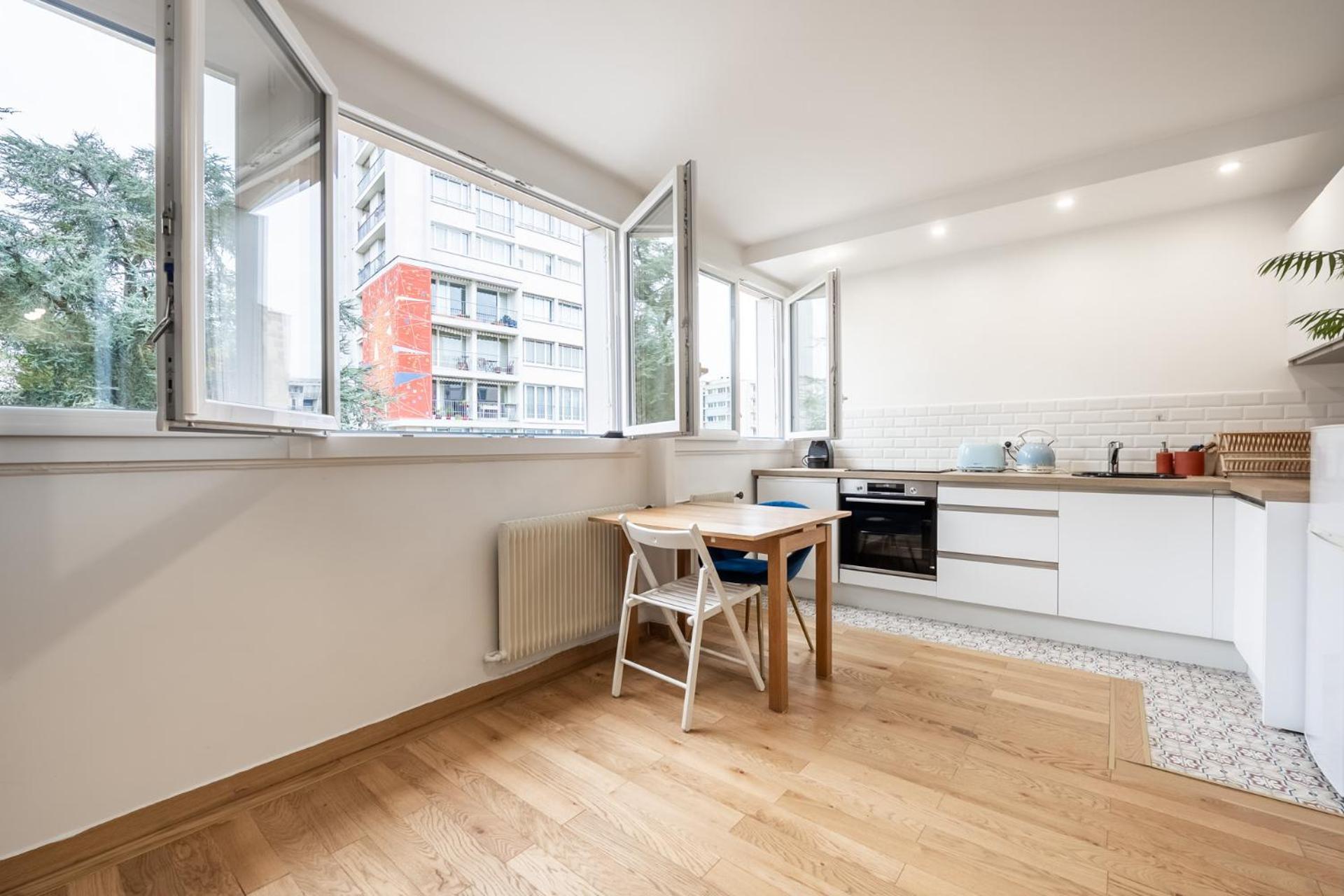 Charming Parisian Home Away From Home In The Heart Of Paris Luaran gambar