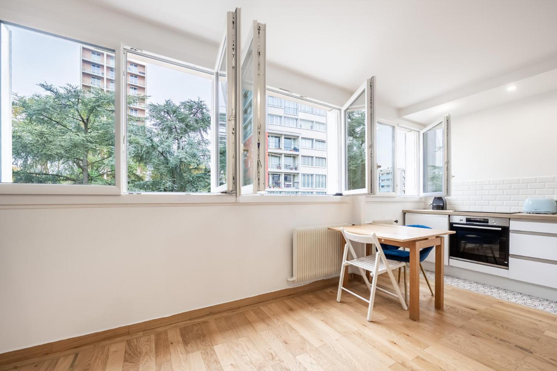 Charming Parisian Home Away From Home In The Heart Of Paris Luaran gambar